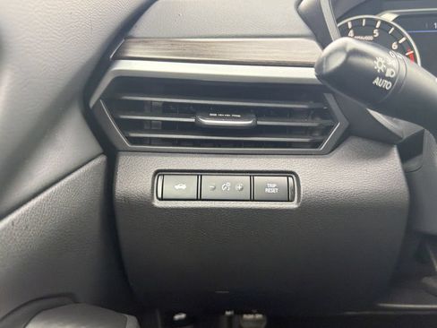 Used 2025 Nissan Altima 2.5 SV FWD image 27