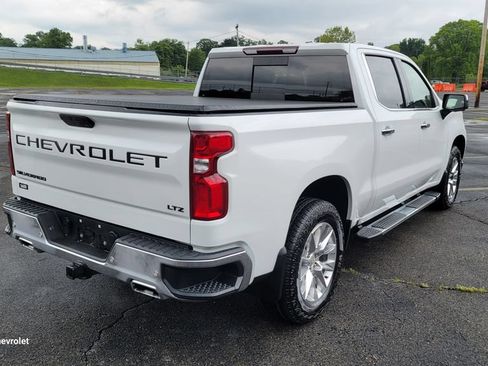 Used 2021 Chevrolet Silverado 1500 LTZ w/ LTZ Premium Package AWD/4WD image 12