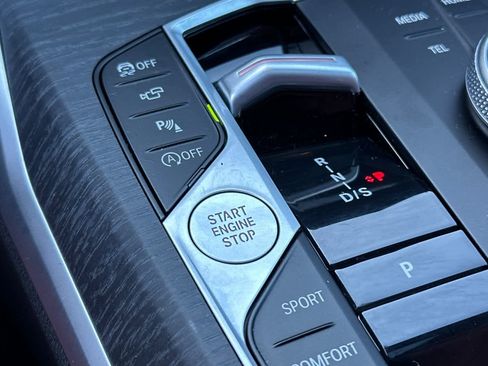 Used 2025 BMW 330i 330i image 24