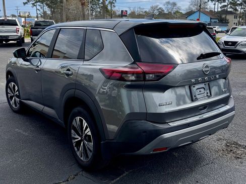Used 2023 Nissan Rogue SV FWD image 5