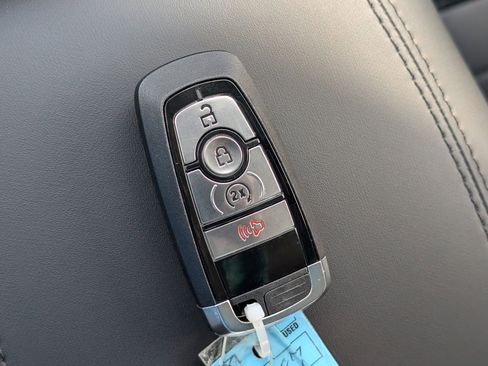 New 2025 Ford Ranger Lariat w/ FX4 Off-Road Package image 32