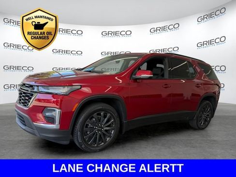 Used 2023 Chevrolet Traverse RS FWD image 3