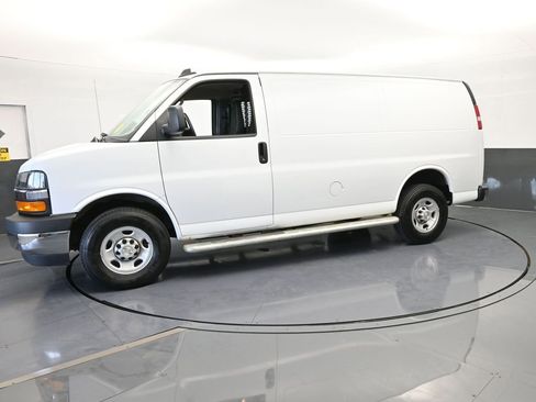 Used 2024 Chevrolet Express 2500 w/ Driver Convenience Package image 2
