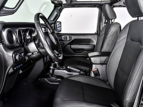 Used 2023 Jeep Wrangler Unlimited w/ Sun & Screen Package AWD/4WD image 17