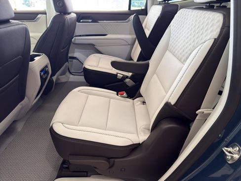 New 2026 GMC Acadia Denali w/ Super Cruise Package image 21