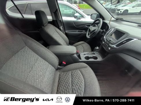 Used 2019 Chevrolet Equinox LT AWD/4WD image 12