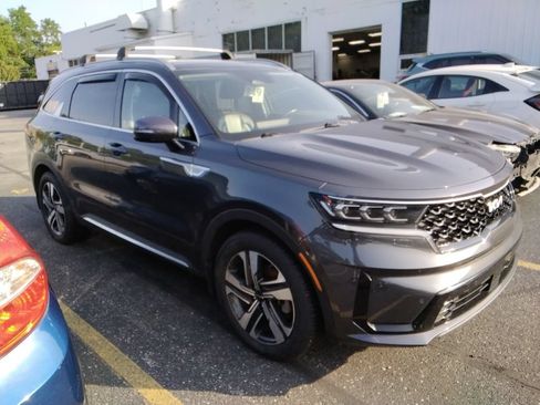 Used 2022 Kia Sorento SX w/ Panoramic Sunroof Package AWD/4WD image 5