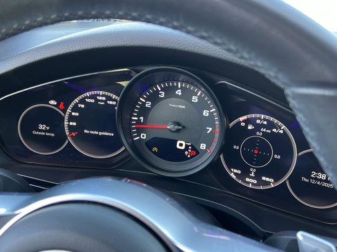 Certified 2023 Porsche Cayenne Coupe image 24