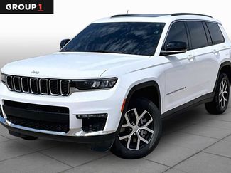 Used 2025 Jeep Grand Cherokee L Limited w/ Luxury Tech Group II AWD/4WD video 1