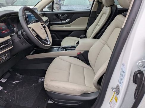 New 2026 Lincoln Corsair Reserve image 18