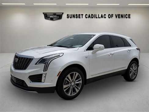 New 2026 Cadillac XT5 Premium Luxury w/ Driver Assist Package FWD image 7
