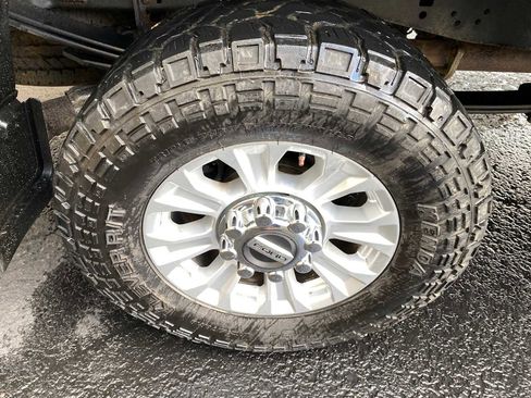 Used 2020 Ford F250 XLT image 36