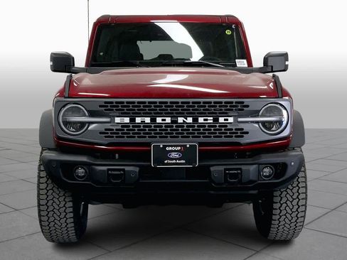 New 2025 Ford Bronco Badlands image 4
