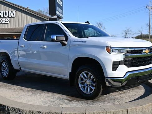 Used 2023 Chevrolet Silverado 1500 LT image 3