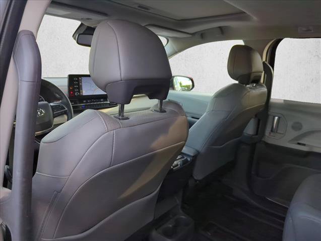 Certified 2022 Toyota Sienna Limited AWD/4WD image 24