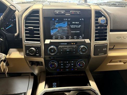 Used 2018 Ford F350 Lariat w/ Chrome Package image 14