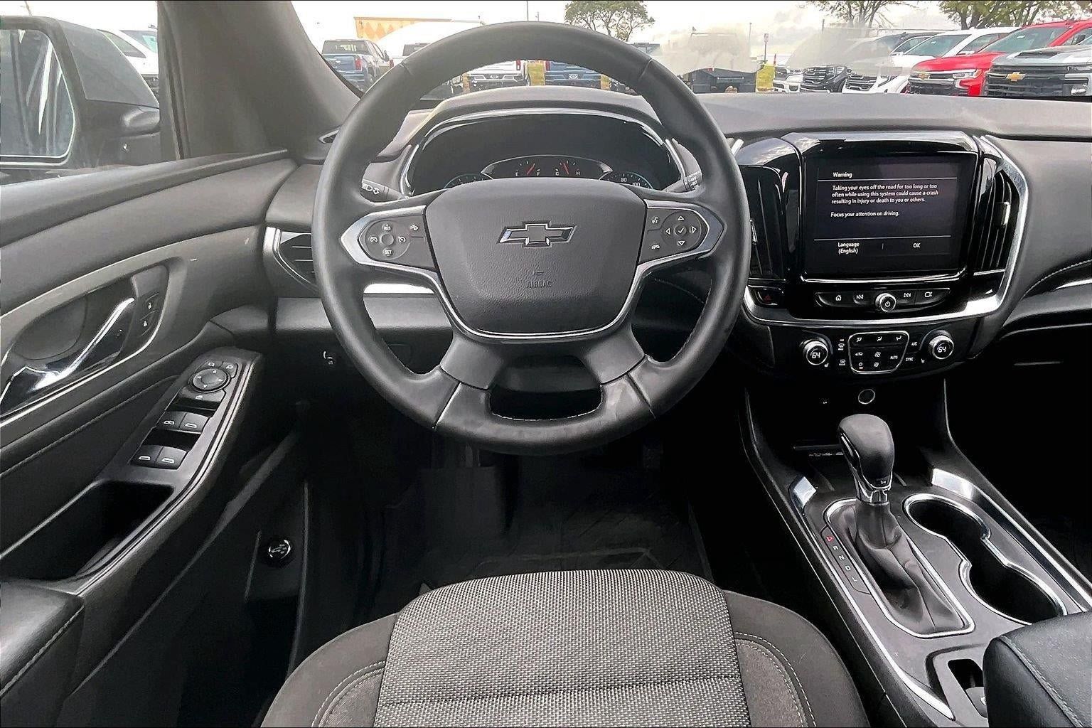 Used 2024 Chevrolet Traverse LT FWD image 5