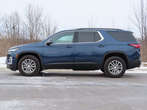 Used 2022 Chevrolet Traverse LT w/ LPO, Floor Liner Package image 5