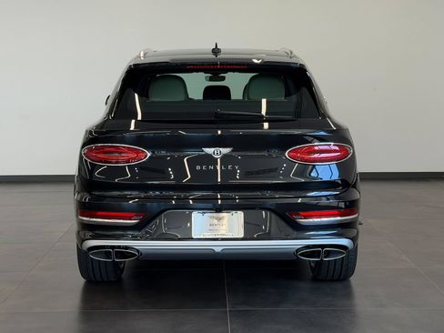New 2026 Bentley Bentayga Extended Wheelbase AWD/4WD image 10