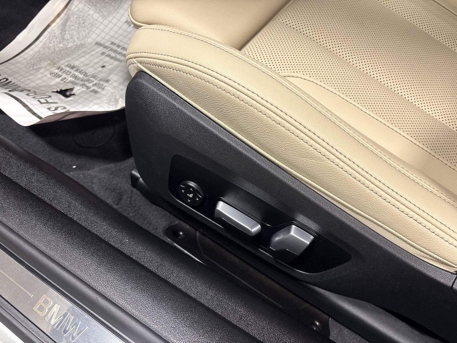Used 2023 BMW 430i xDrive Convertible w/ Premium Package AWD/4WD image 29