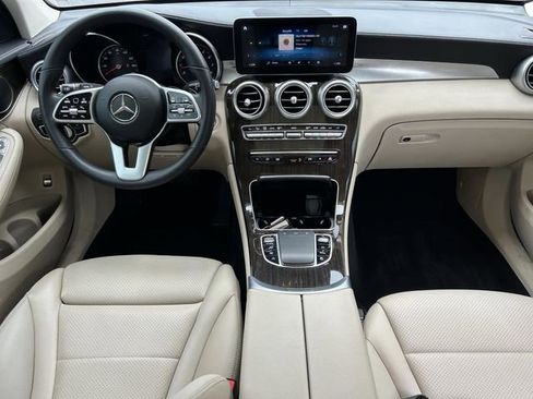 Used 2022 Mercedes-Benz GLC 300 4MATIC image 16