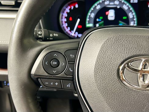Used 2020 Toyota RAV4 Limited w/ Limited Grade Weather Package FWD image 18