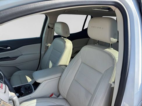 Used 2023 GMC Acadia Denali w/ Denali Ultimate Package AWD/4WD image 21