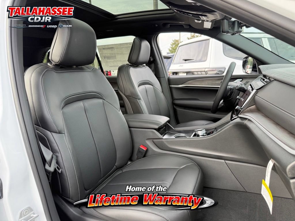 New 2026 Jeep Grand Cherokee Limited RWD image 37