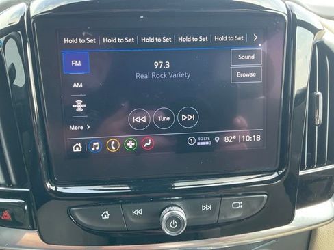 Used 2023 Chevrolet Traverse LT AWD/4WD image 5