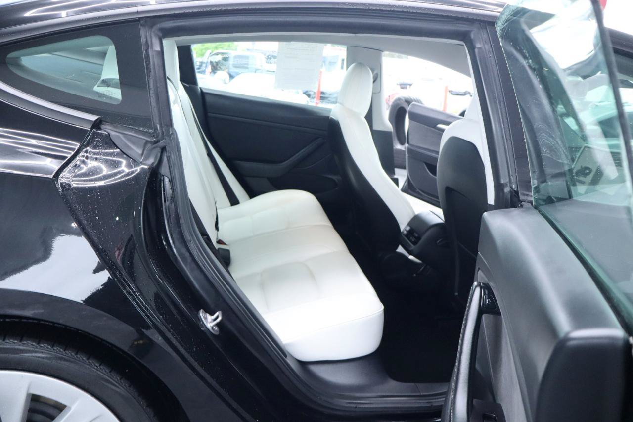 Used 2021 Tesla Model 3 Long Range AWD/4WD image 31
