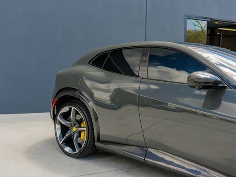 Used 2024 Ferrari Purosangue AWD/4WD image 32