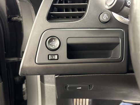 Used 2016 Chevrolet Corvette Stingray Coupe w/ Battery Protection Package image 20