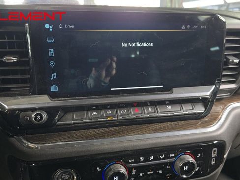 Used 2023 Chevrolet Silverado 1500 LT image 16