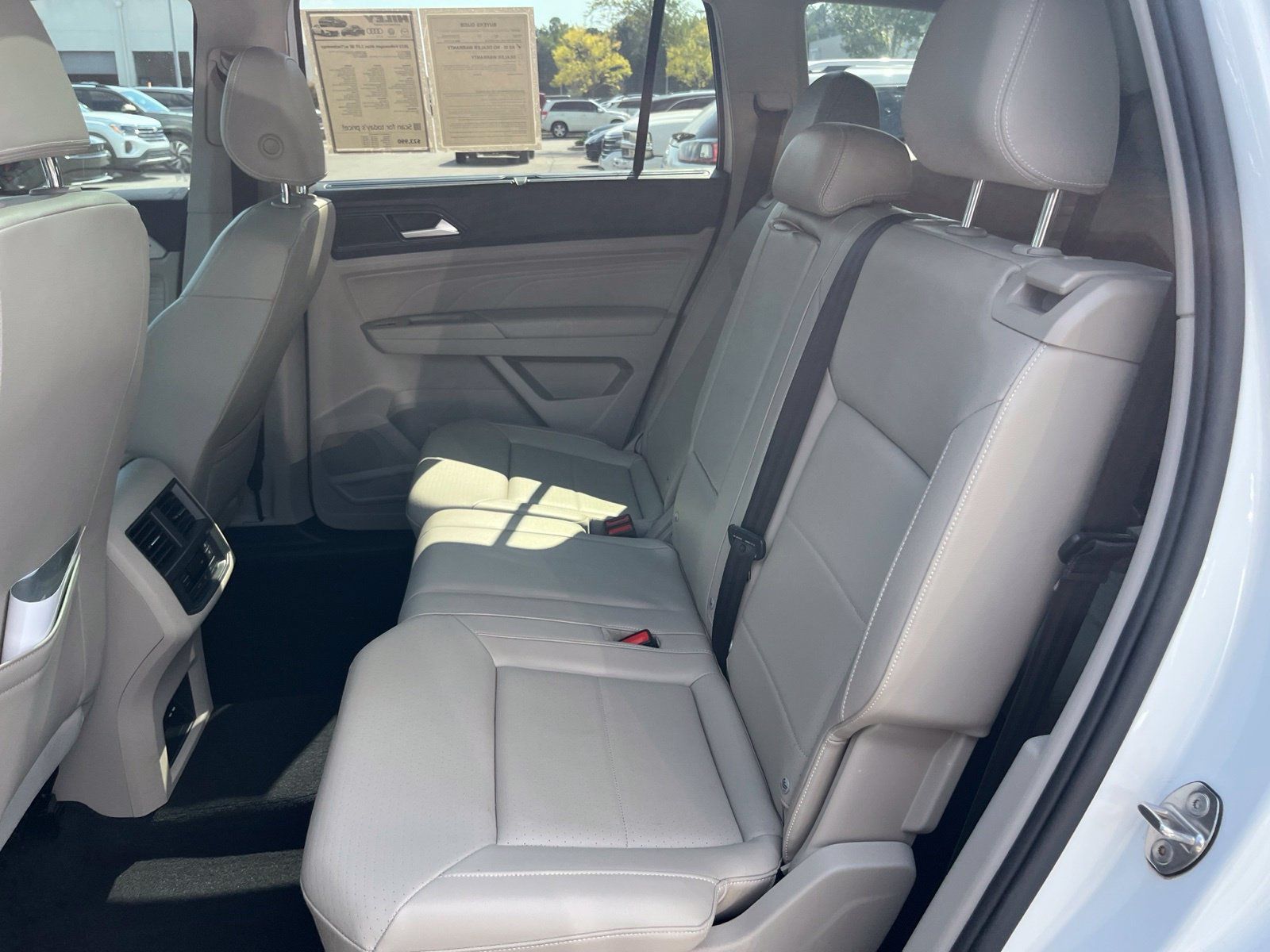 Used 2022 Volkswagen Atlas SE FWD image 28
