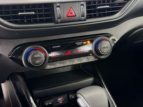 Used 2023 Kia Forte GT-Line image 19