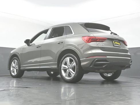 Used 2022 Audi Q3 2.0T Premium w/ Convenience Package AWD/4WD image 46
