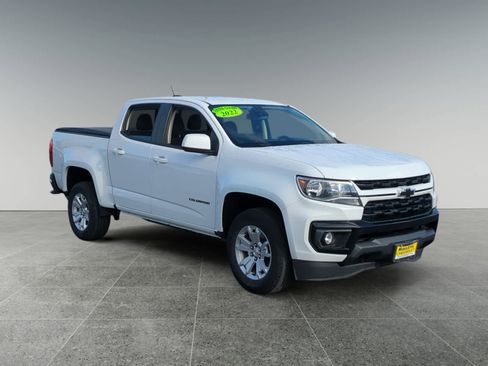 Used 2022 Chevrolet Colorado LT w/ Safety Package image 7