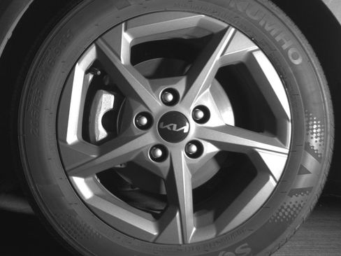 Used 2025 Kia K4 LXS image 12
