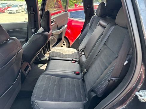 Used 2025 Mitsubishi Outlander AWD image 13