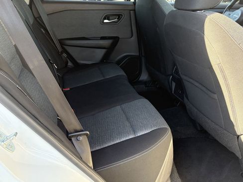 Certified 2023 Nissan Rogue SV image 28