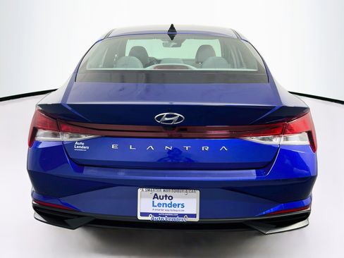 Used 2023 Hyundai Elantra SEL w/ Convenience Package FWD image 6