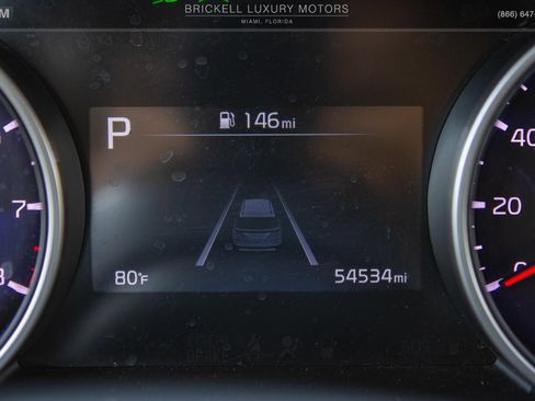 Used 2022 Kia Carnival LX image 28