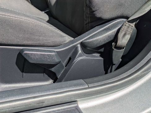 Used 2019 Ford Mustang EcoBoost image 17