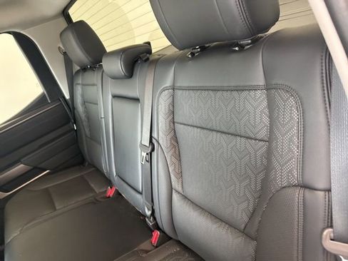 Used 2022 Toyota Tundra SR5 w/ TRD Off-Road Premium Package AWD/4WD image 8