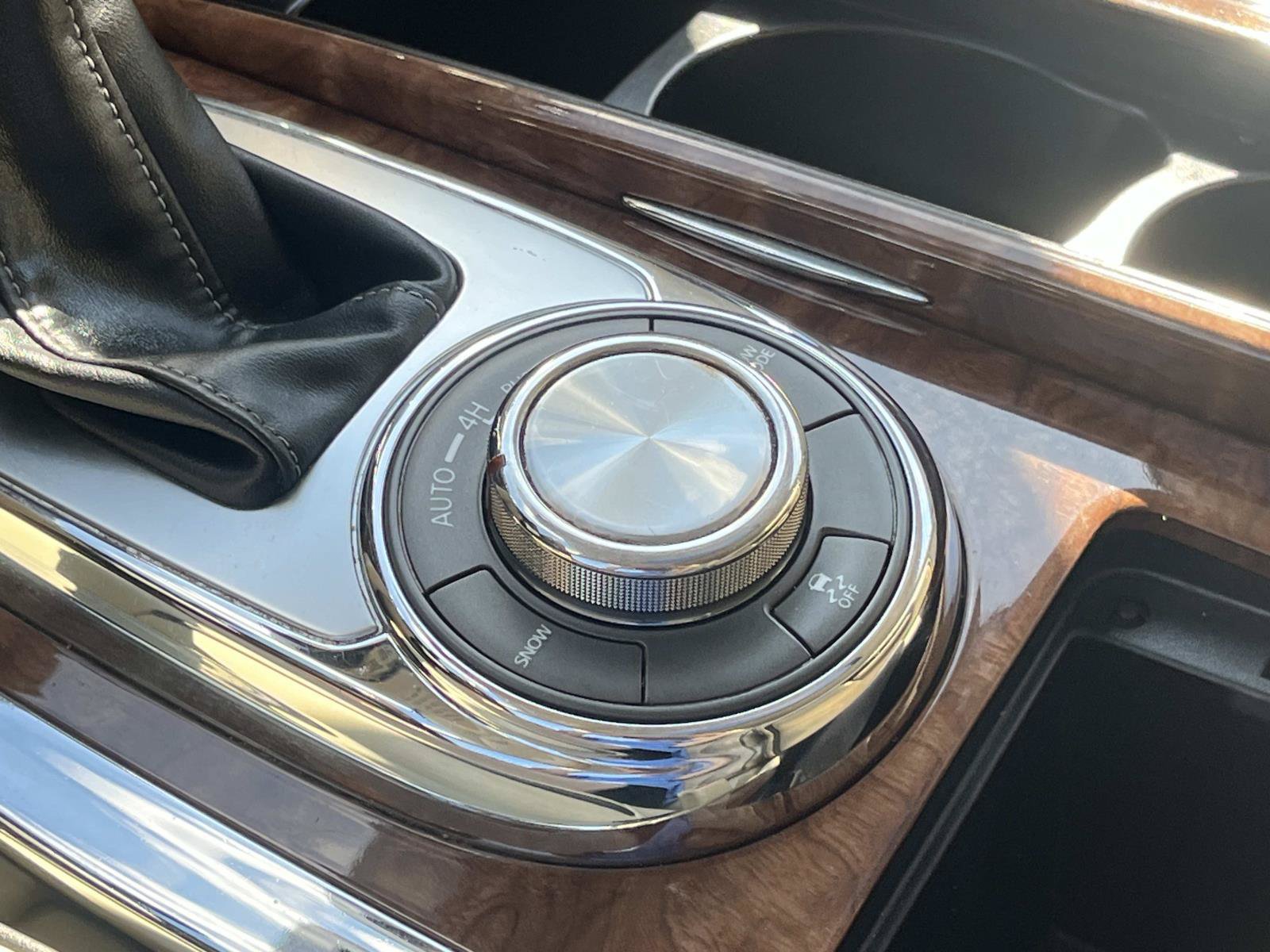 Used 2019 INFINITI QX80 Luxe w/ 22" Wheel Package AWD/4WD image 42