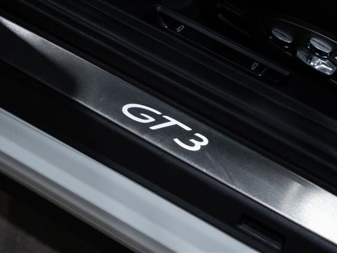 Used 2015 Porsche 911 GT3 RWD image 59