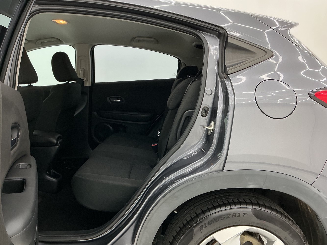 Used 2018 Honda HR-V LX image 20