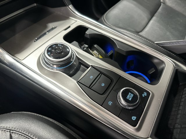 Used 2021 Ford Explorer Limited w/ Equipment Group 301A AWD/4WD image 27
