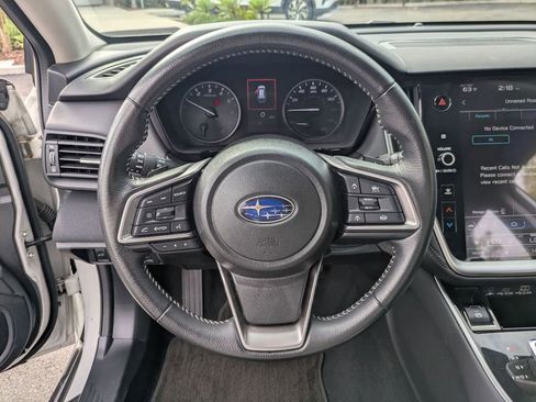 Used 2025 Subaru Outback Premium image 18