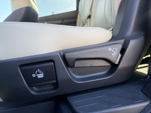 Used 2020 Subaru Ascent Limited w/ Technology Package image 17